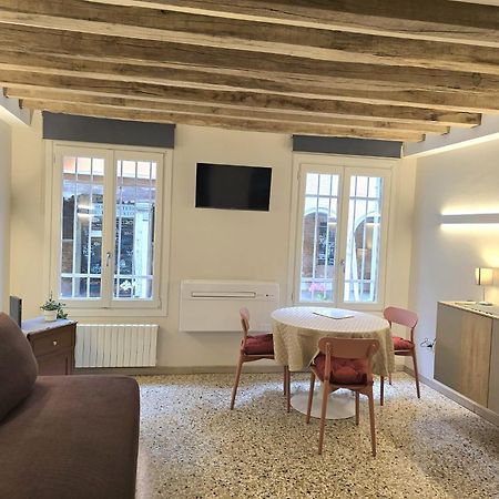 Cozy Studio With Canal View Venedig Exterior foto
